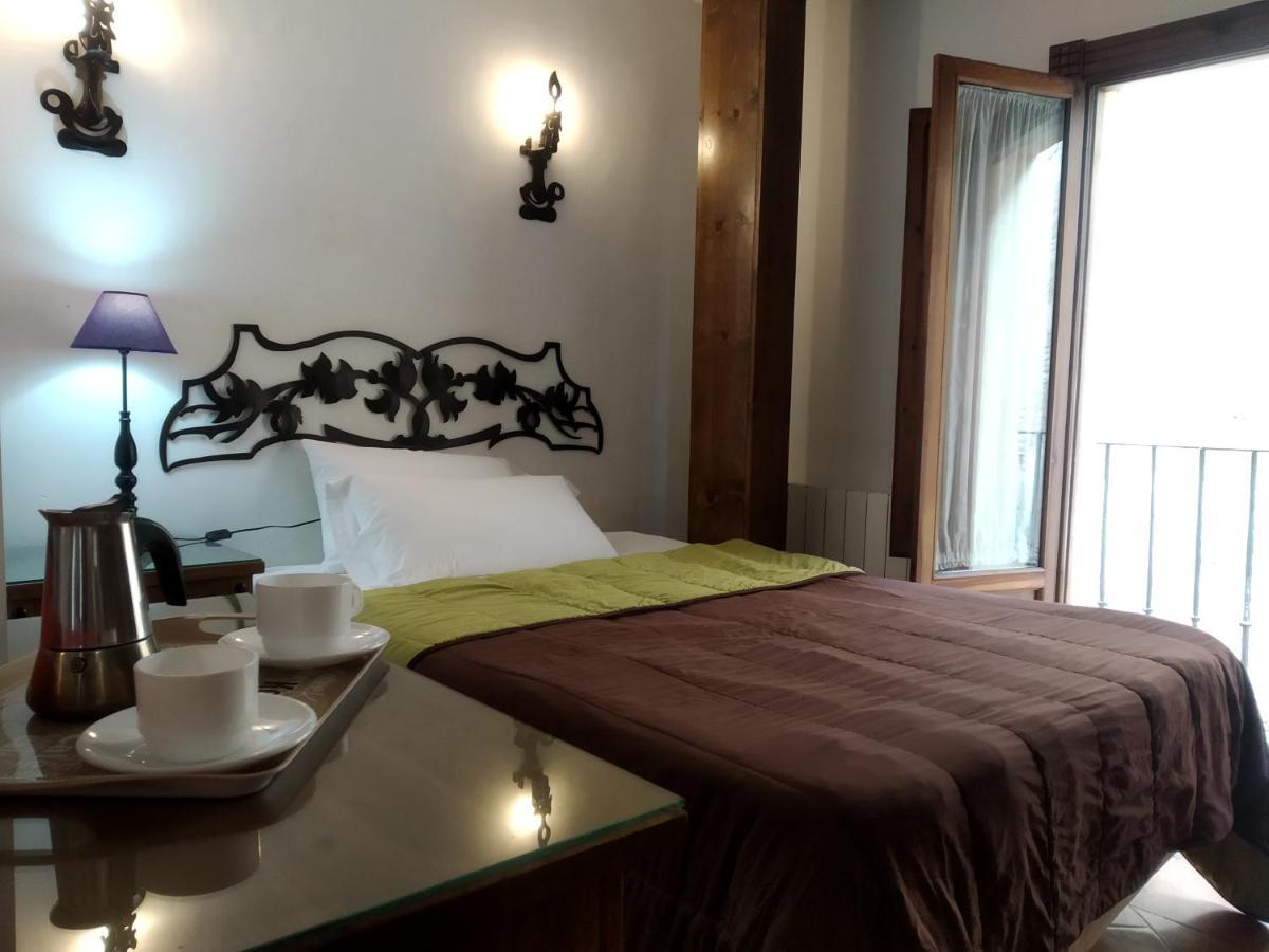 Apartamentos Santa Ana Гранада Екстериор снимка