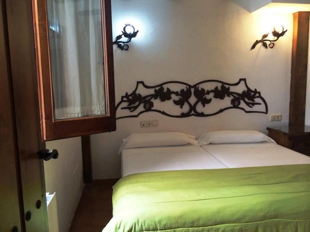Apartamentos Santa Ana Гранада Екстериор снимка