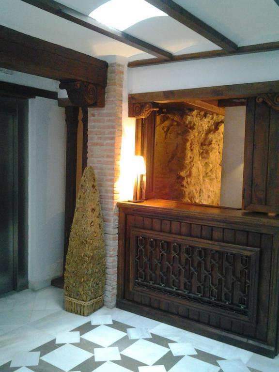 Apartamentos Santa Ana Гранада Екстериор снимка